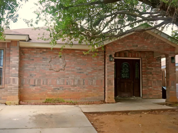 902-Chalan-Dr_Laredo_TX_78045_M71587-81963