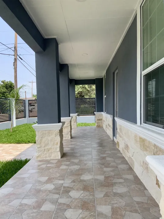 919-Willow-St_Laredo_TX_78040_M74858-95772
