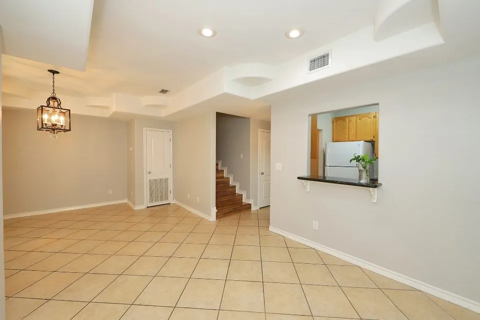 1000-Ranchway-Dr-Apt-87_Laredo_TX_78045_M80199-49072