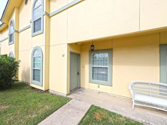 1000-Ranchway-Dr-Apt-87_Laredo_TX_78045_M80199-49072
