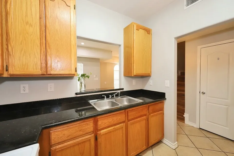 1000-Ranchway-Dr-Apt-87_Laredo_TX_78045_M80199-49072