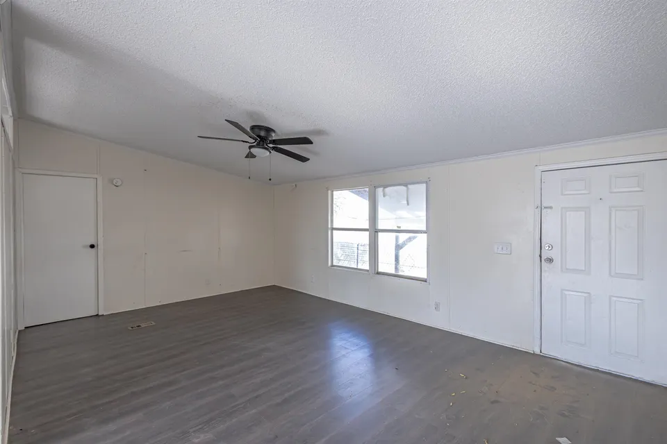3533-Pericles-Ln_Laredo_TX_78046_M78392-83783