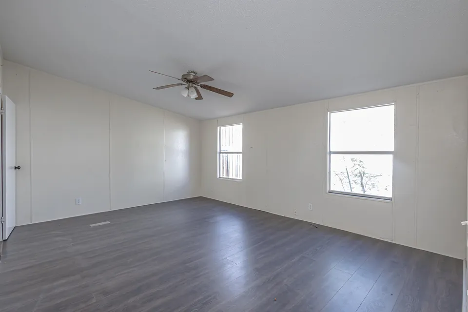 3533-Pericles-Ln_Laredo_TX_78046_M78392-83783