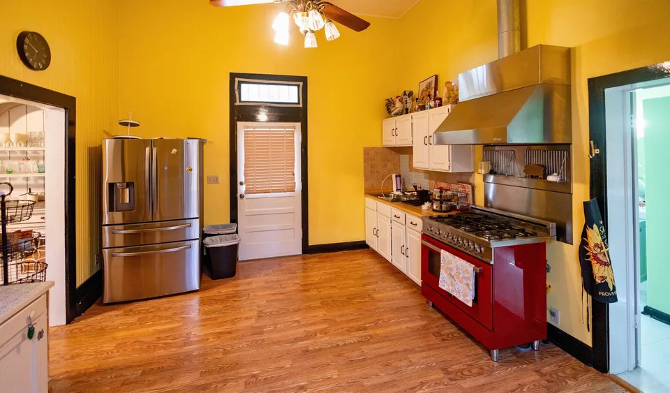 505-Lincoln-St_Laredo_TX_78040_M80321-90002