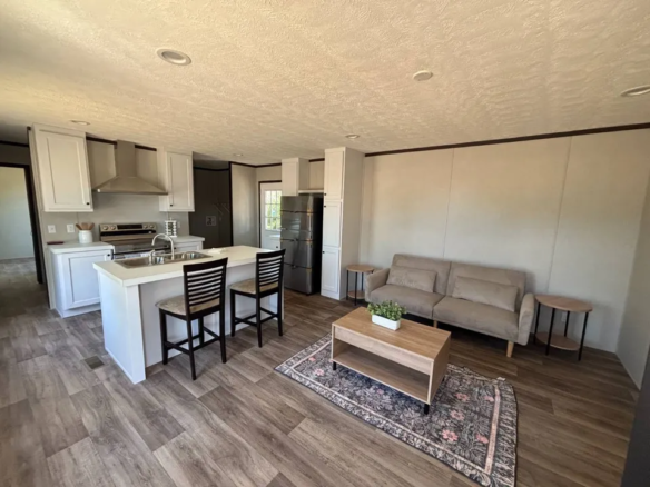 301-International-Blvd-Trlr-C19_Laredo_TX_78045_M81154-13900