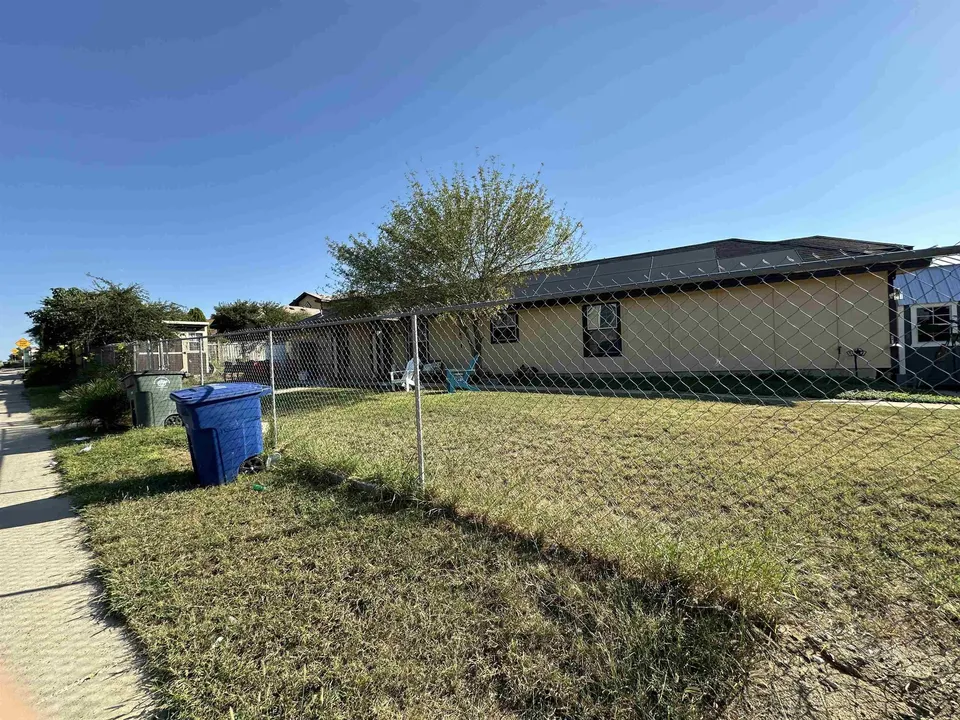 4429-Vientos-Rd_Laredo_TX_78046_M70673-10154