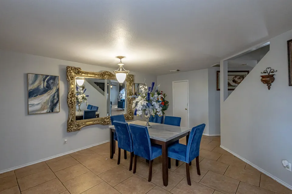 3012-Saint-Isaac-Loop_Laredo_TX_78046_M74551-70079