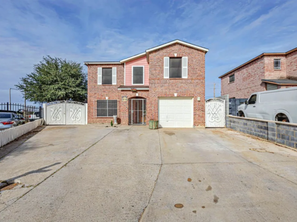 3012-Saint-Isaac-Loop_Laredo_TX_78046_M74551-70079