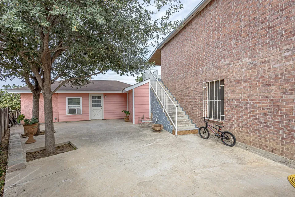 3012-Saint-Isaac-Loop_Laredo_TX_78046_M74551-70079