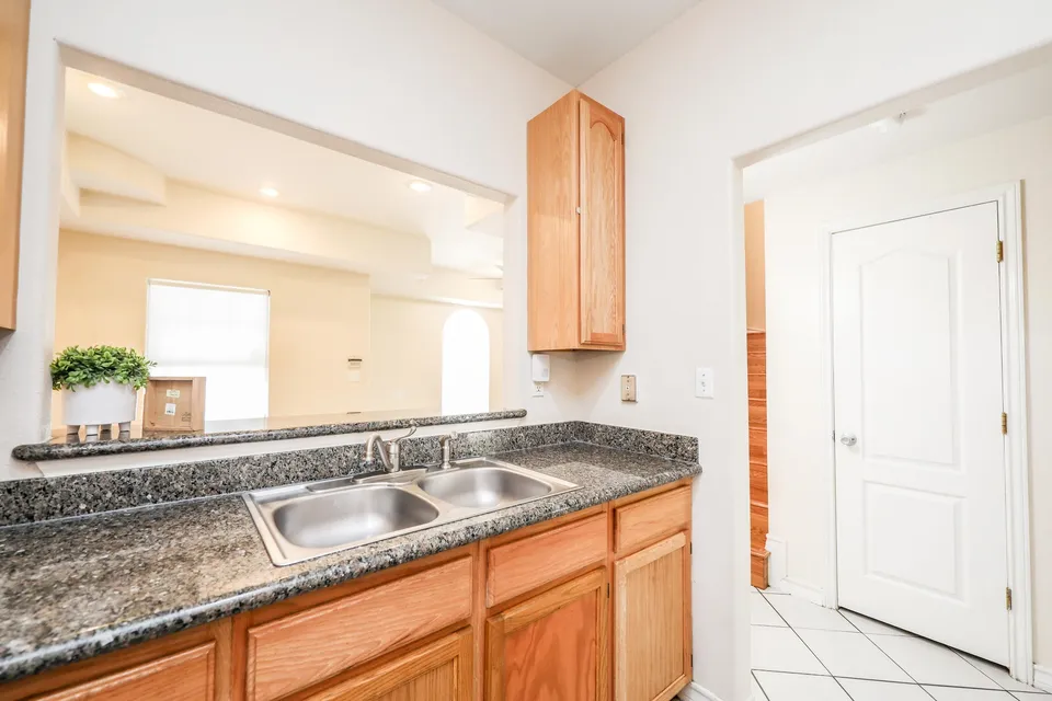 1000-Ranchway-Dr-Apt-46_Laredo_TX_78045_M80301-81463