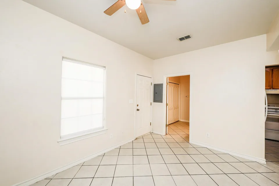 1000-Ranchway-Dr-Apt-46_Laredo_TX_78045_M80301-81463