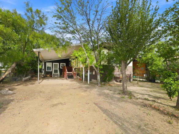2811-Lee-Ave_Laredo_TX_78040_M75283-64425