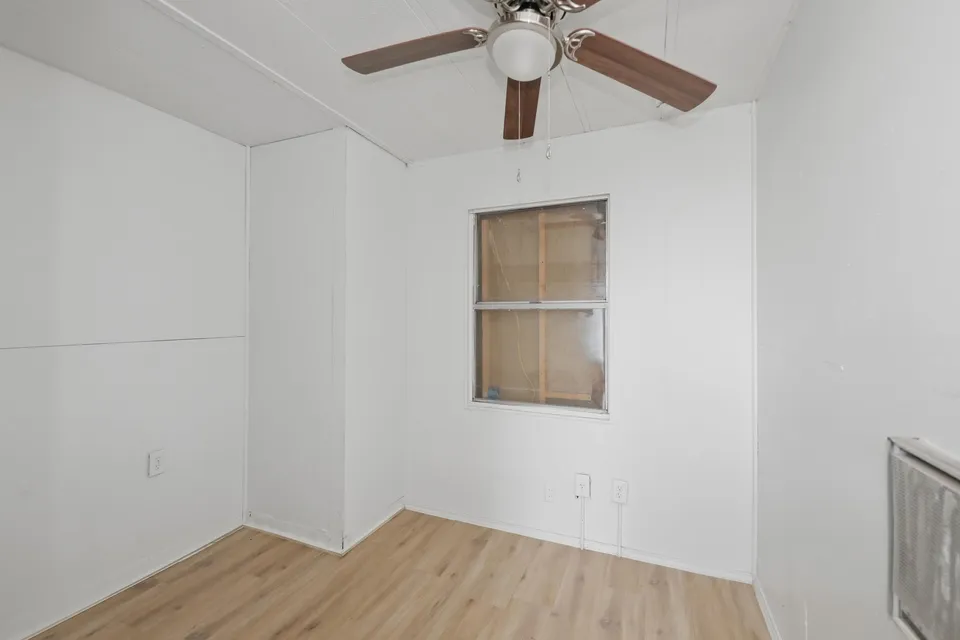 2811-Lee-Ave_Laredo_TX_78040_M75283-64425