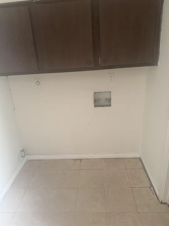 678-Cottonwood-Cir_Laredo_TX_78041_M73389-46195