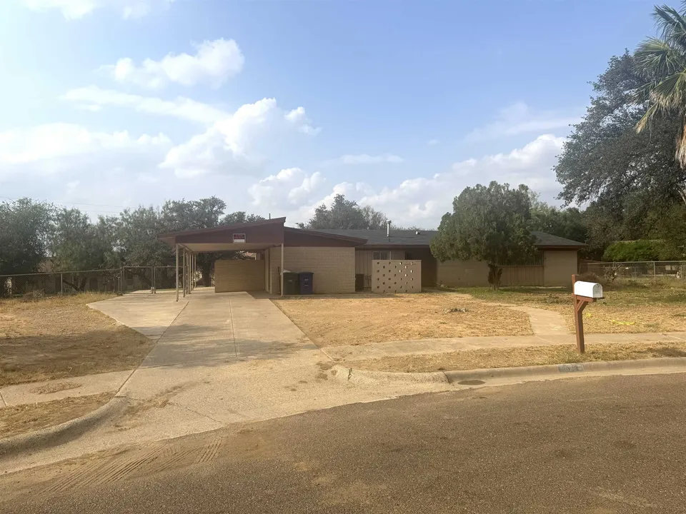 678-Cottonwood-Cir_Laredo_TX_78041_M73389-46195