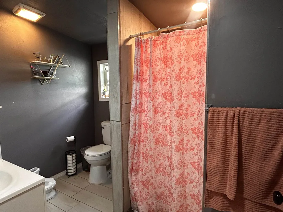 2818-N-Mendiola-Ave_Laredo_TX_78043_M71468-24670