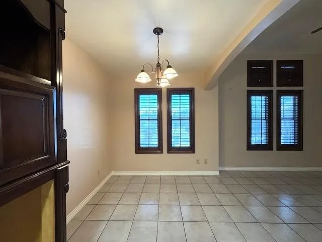 205-Martingale-Apt-64_Laredo_TX_78041_M79390-52444