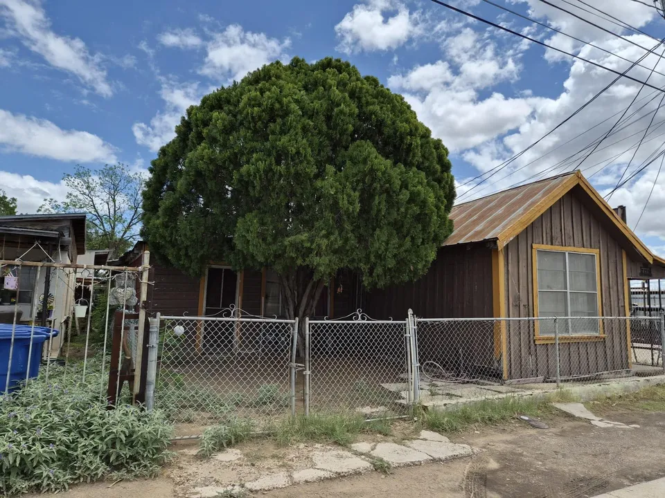 2215-San-Dario-Ave_Laredo_TX_78040_M73687-07527