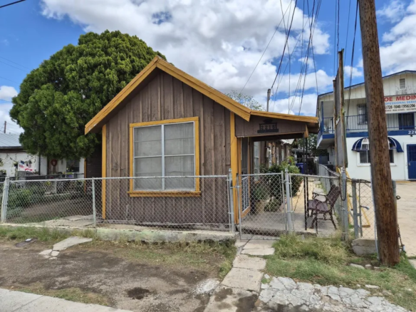 2215-San-Dario-Ave_Laredo_TX_78040_M73687-07527