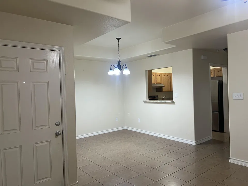 1014-Ranchway-Dr-Unit-4_Laredo_TX_78045_M75488-60601
