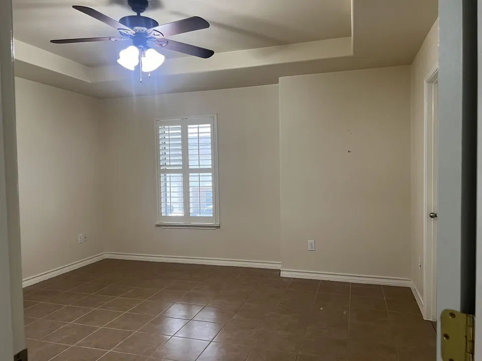1014-Ranchway-Dr-Unit-4_Laredo_TX_78045_M75488-60601