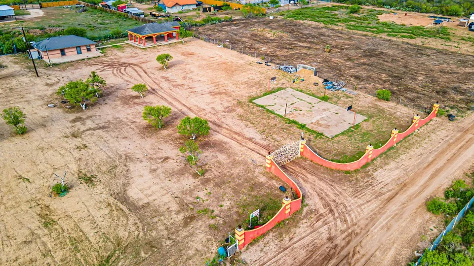 141-Los-Fresnos-Loop_Laredo_TX_78046_M76722-74459