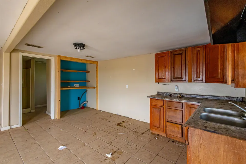 141-Los-Fresnos-Loop_Laredo_TX_78046_M76722-74459