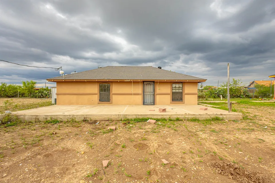 141-Los-Fresnos-Loop_Laredo_TX_78046_M76722-74459