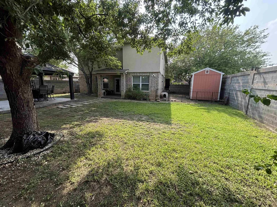 2027-Lima-Loop_Laredo_TX_78045_M76574-80400