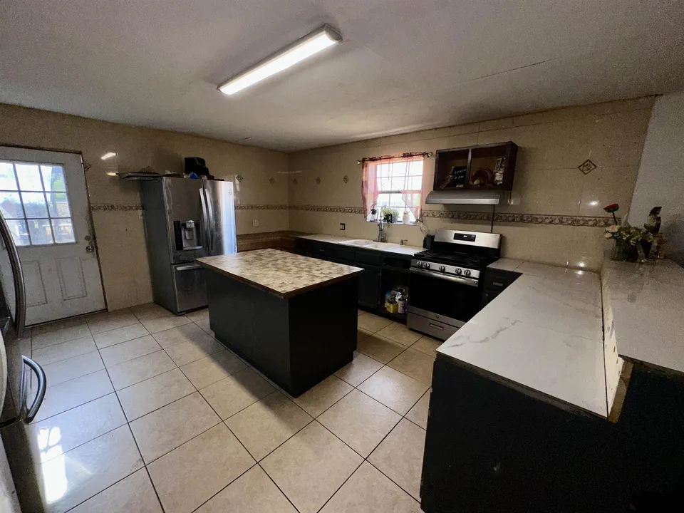 5310-Salamanca-Ave_Laredo_TX_78046_M76120-59697