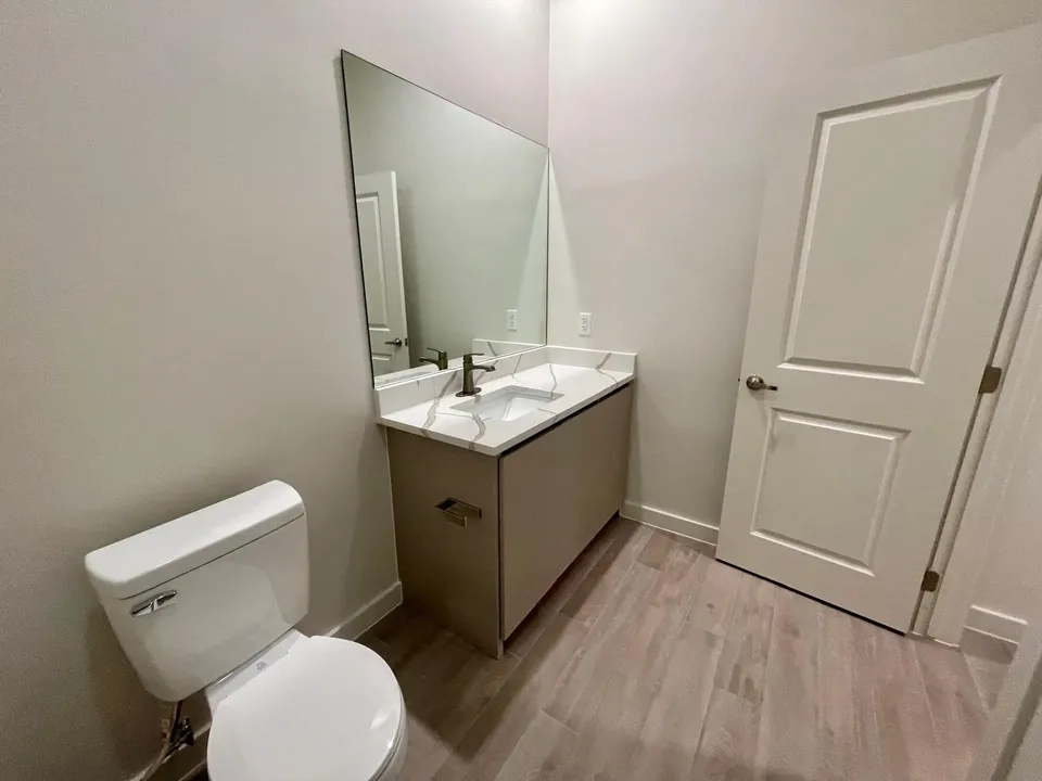 5534-Marble-Falls-St_Laredo_TX_78046_M72333-23781