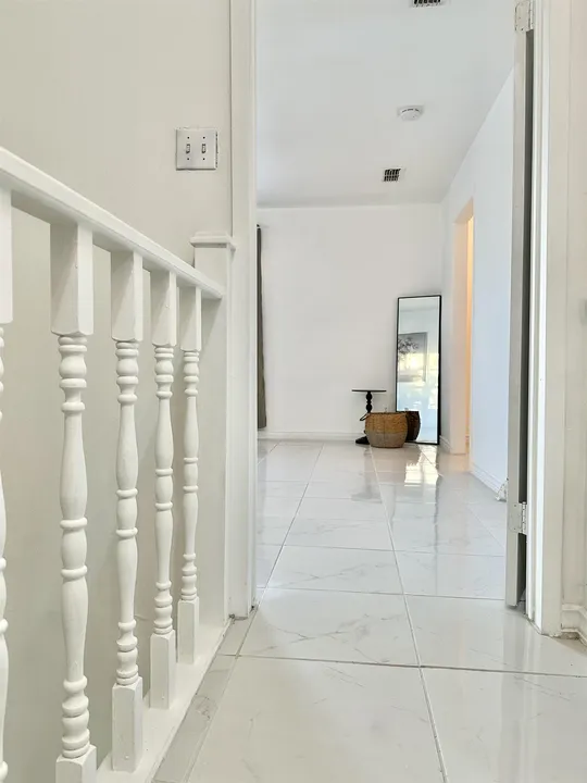 142-Salamanca-Ave_Laredo_TX_78046_M79644-55040