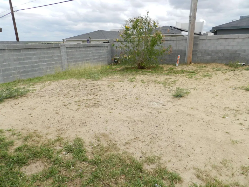 5743-Saint-Charles-Loop_Laredo_TX_78046_M78463-67644
