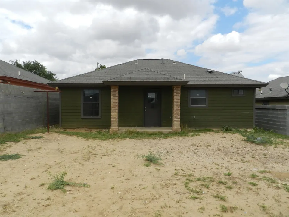 5743-Saint-Charles-Loop_Laredo_TX_78046_M78463-67644