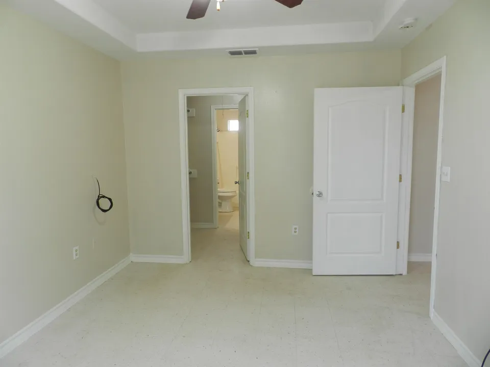 5743-Saint-Charles-Loop_Laredo_TX_78046_M78463-67644