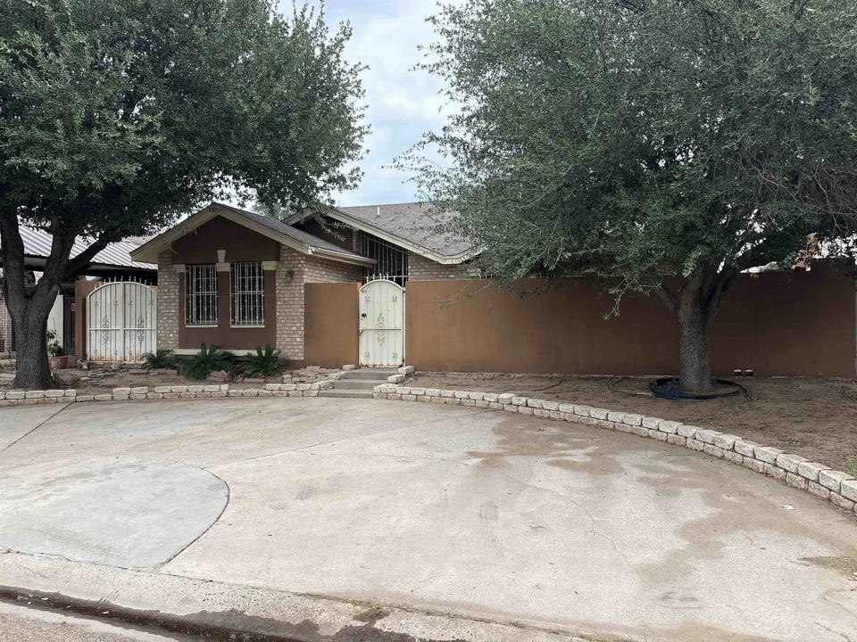 403-Carreta-Ct_Laredo_TX_78045_M80690-34647