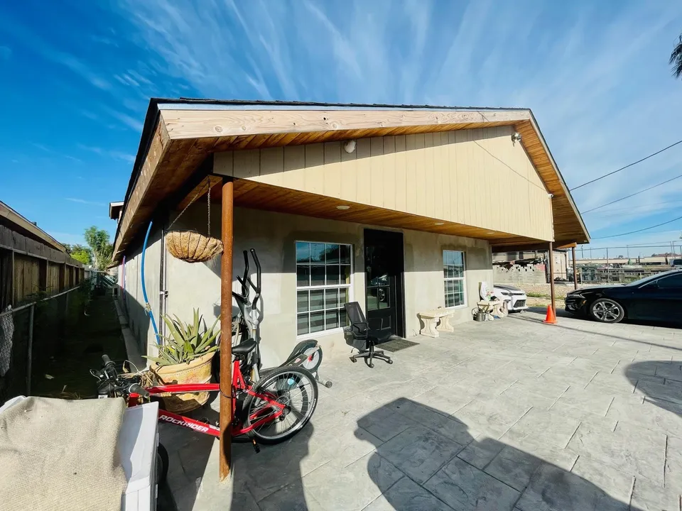 4416-Flores-Ave_Laredo_TX_78041_M73736-63897