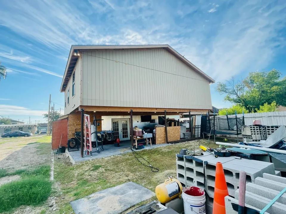 4416-Flores-Ave_Laredo_TX_78041_M73736-63897