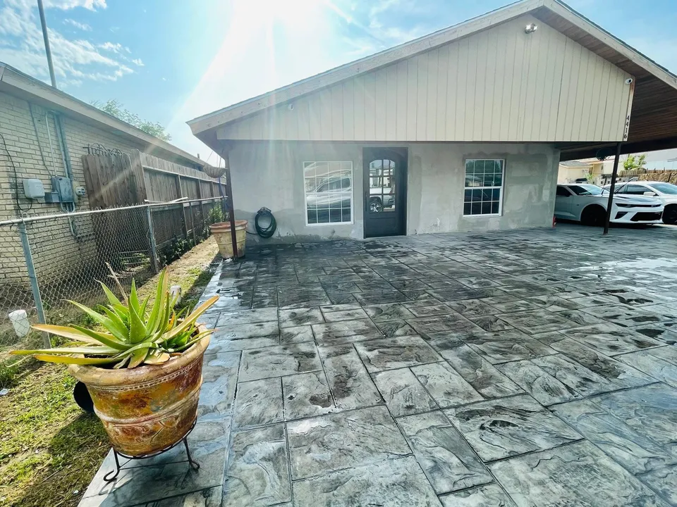 4416-Flores-Ave_Laredo_TX_78041_M73736-63897