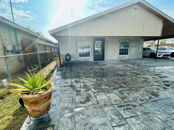 4416-Flores-Ave_Laredo_TX_78041_M73736-63897
