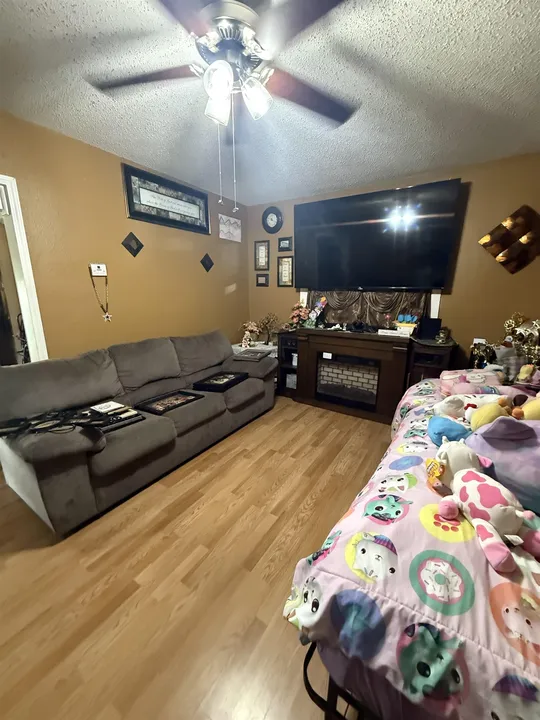 111-E-Gustavus-St_Laredo_TX_78040_M81758-22911