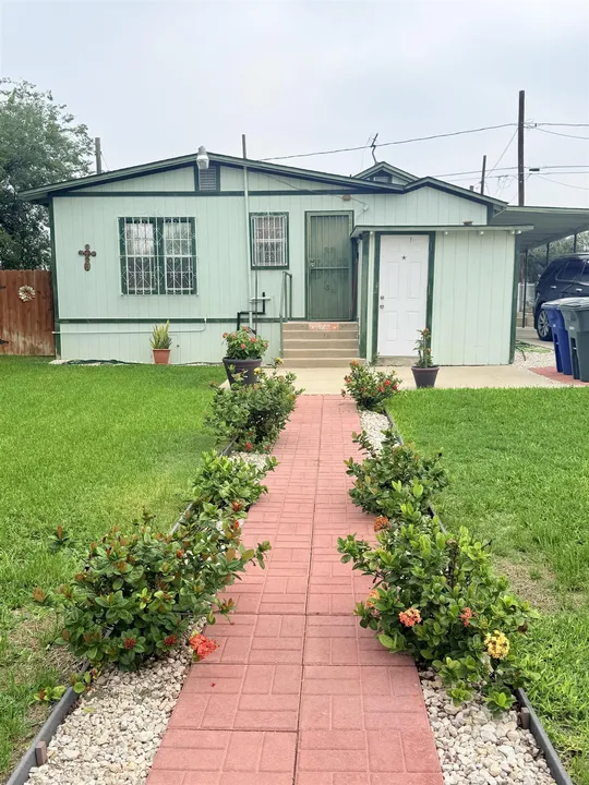 111-E-Gustavus-St_Laredo_TX_78040_M81758-22911