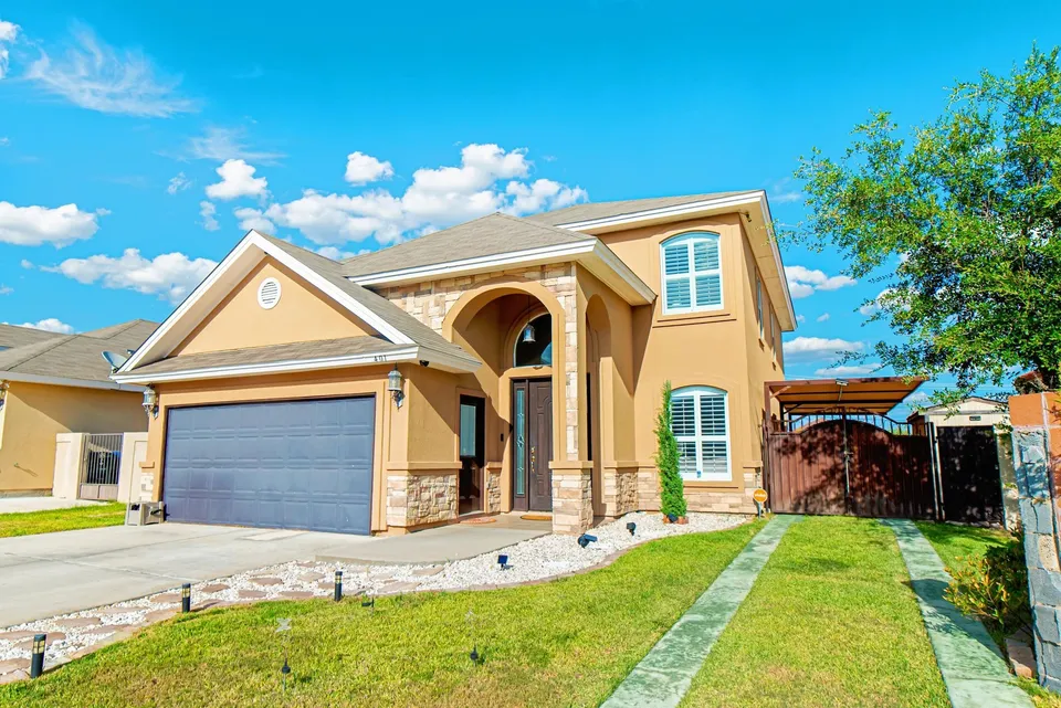 401-Sabal-Loop_Laredo_TX_78045_M81325-93499