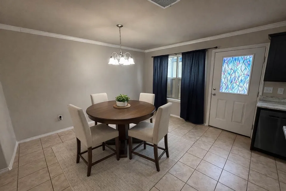 1603-Ann-Harbor-St_Laredo_TX_78045_M70809-06627