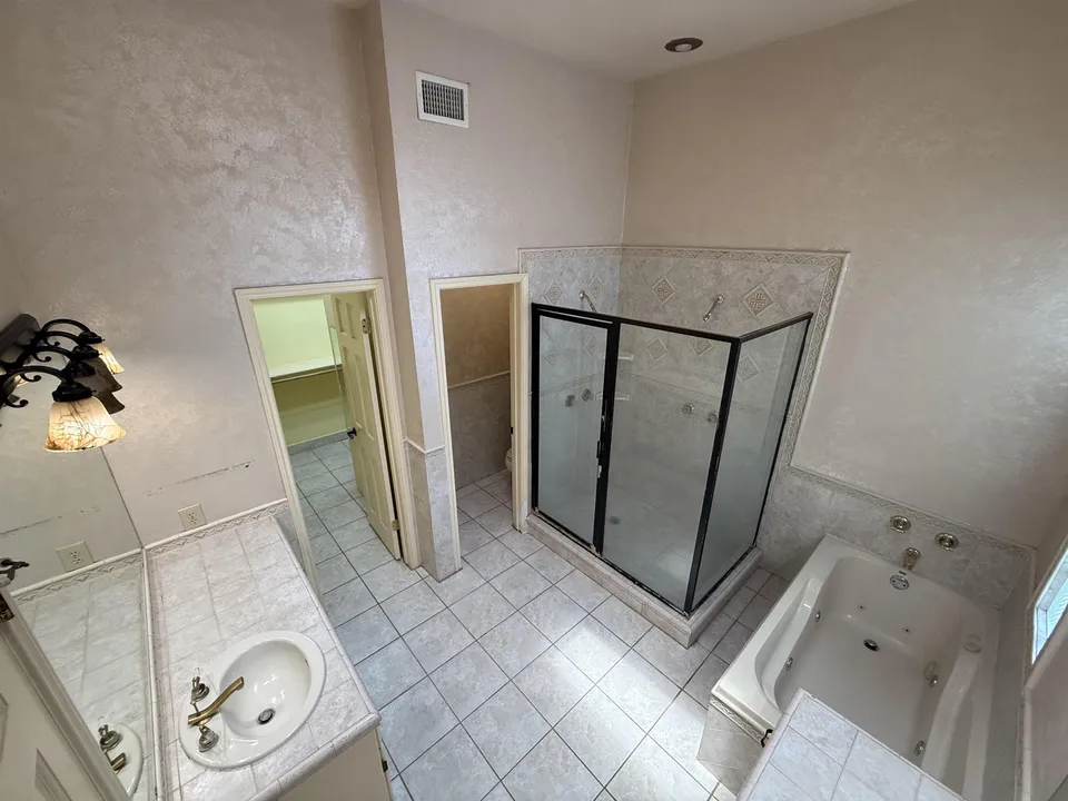 2602-Reynolds-St_Laredo_TX_78043_M79439-34957