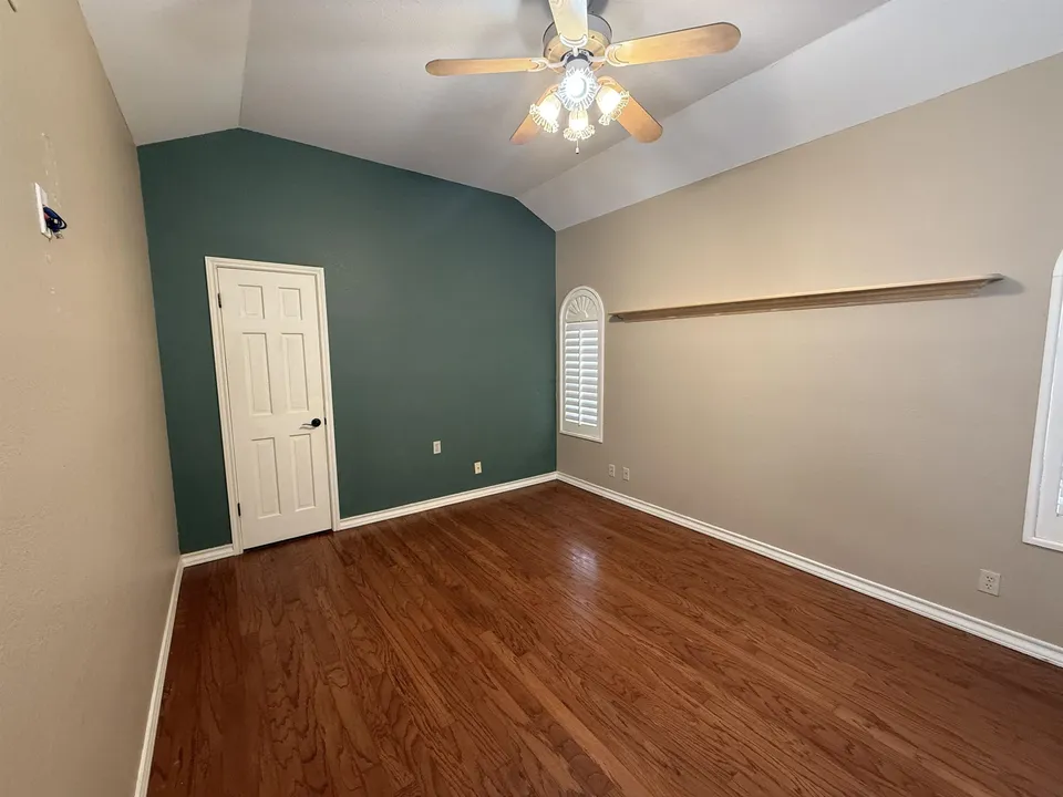 2602-Reynolds-St_Laredo_TX_78043_M79439-34957