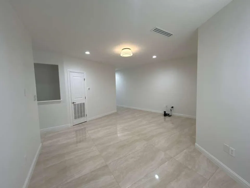 2110-Bermuda-Dr-Apt-8_Laredo_TX_78045_M80758-69325