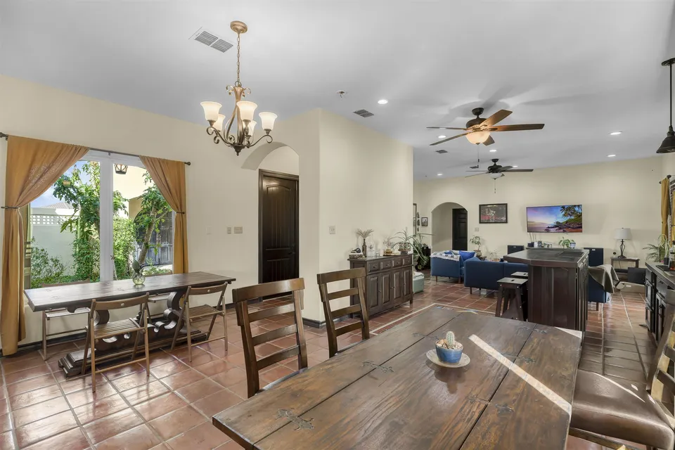 8701-High-Creek-Dr_Laredo_TX_78045_M71893-50368