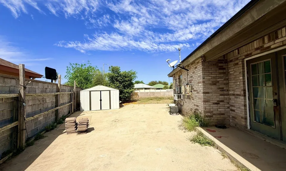 806-Cupid-Ln_Laredo_TX_78045_M82984-31010