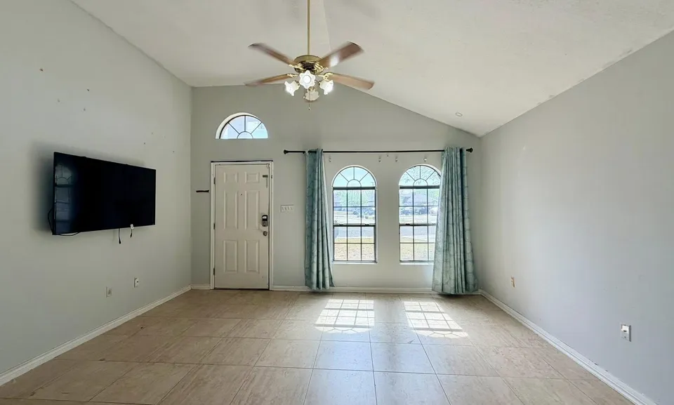 806-Cupid-Ln_Laredo_TX_78045_M82984-31010